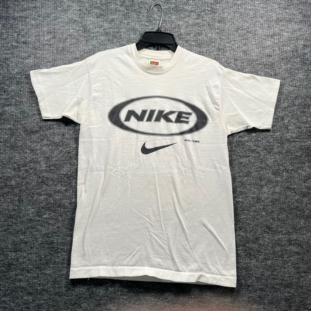 Vintage Nike Town Graphic T-Shirt White Mens Medium 90s Fruit of the Loom Tag